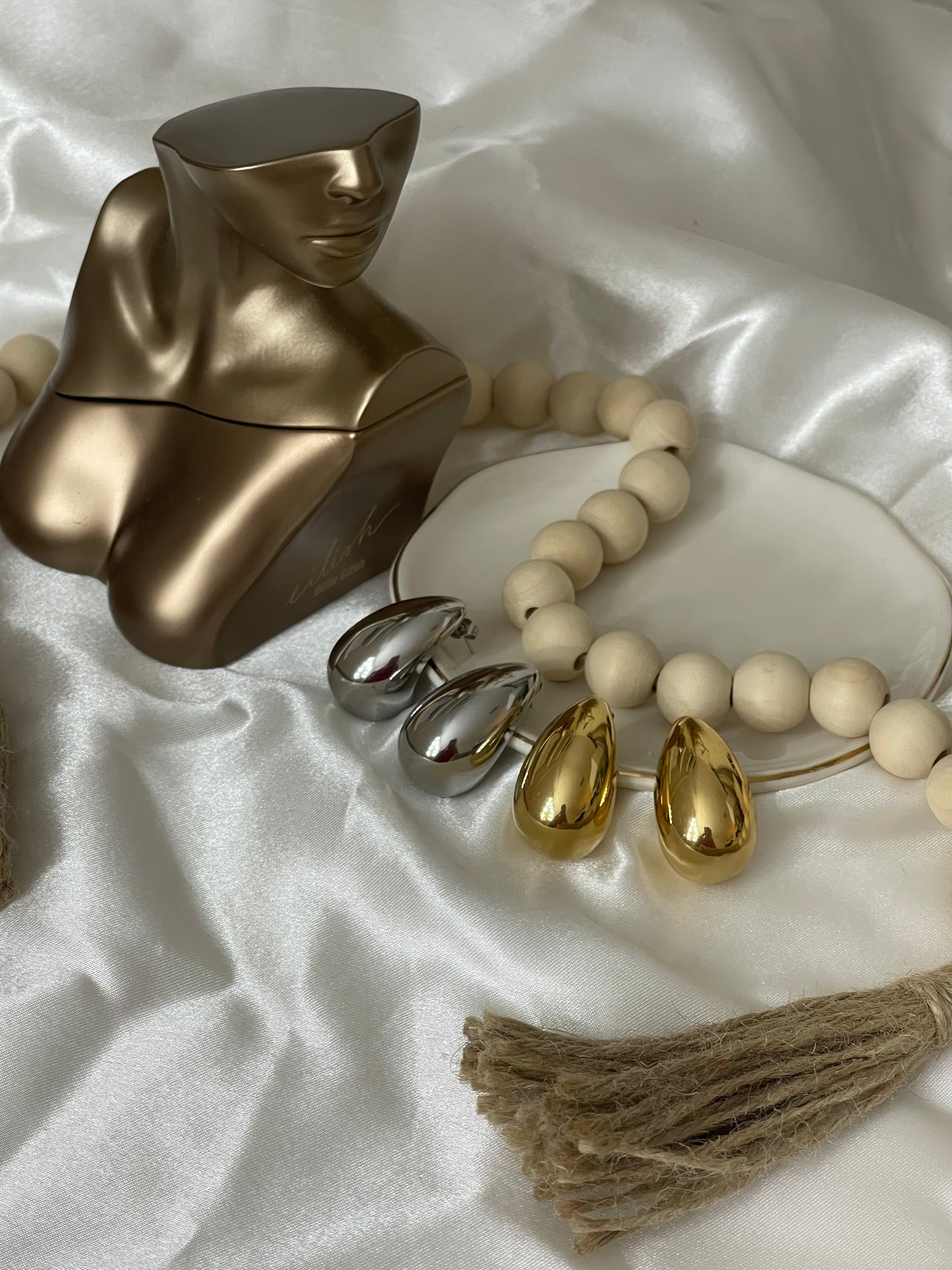 Bold drop studs (tamaño regular )