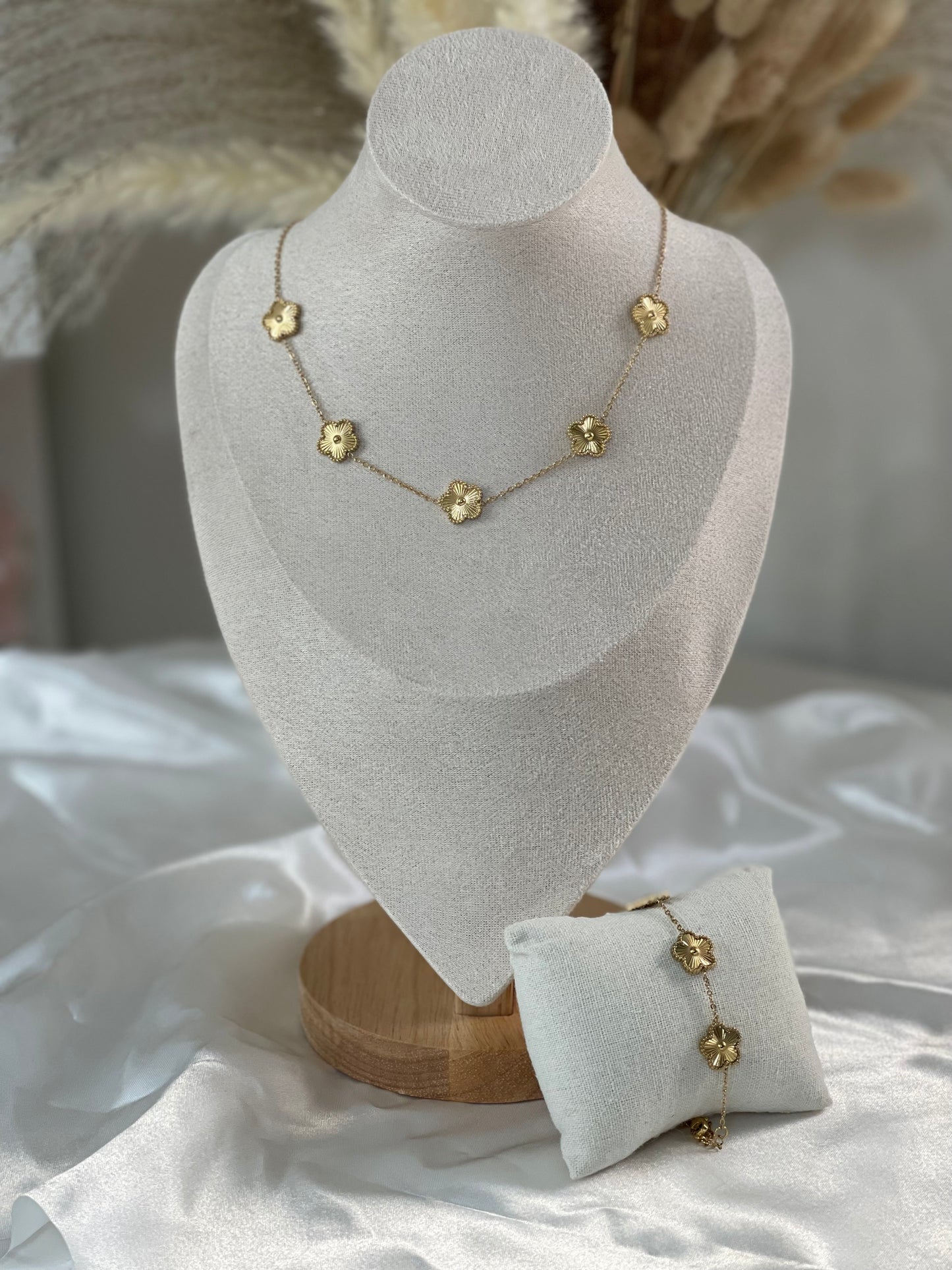 Clover bracelet gold