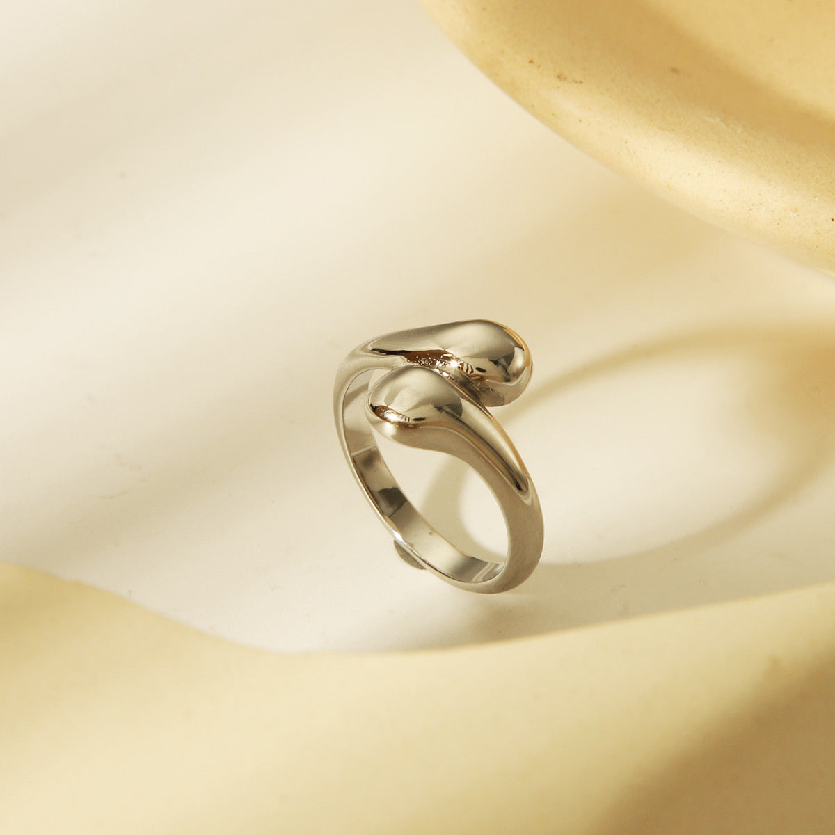 Gotitas ring