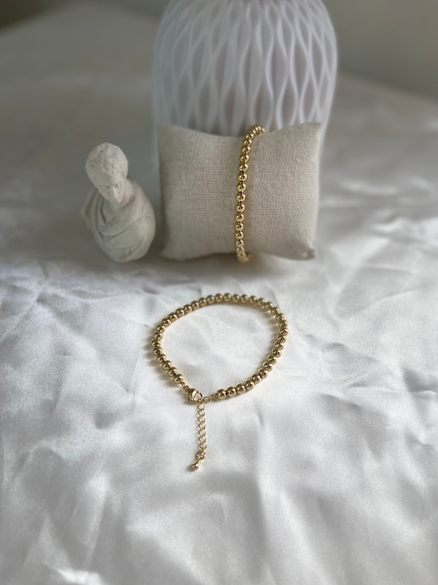 Amina gold bracelet