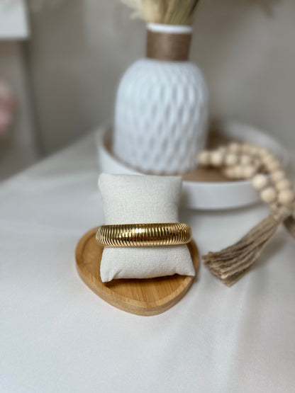 Leysha gold  bracelet